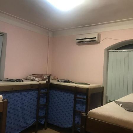 Ararat-Holosiivskyi Hostel Kiev Eksteriør billede